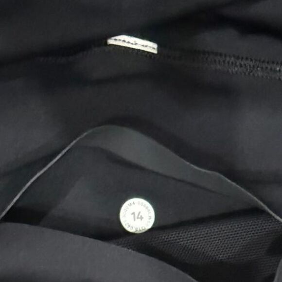 Lululemon Base Pace High-Rise Crop 23" 23" Black Size 14 - Picture 5 of 5